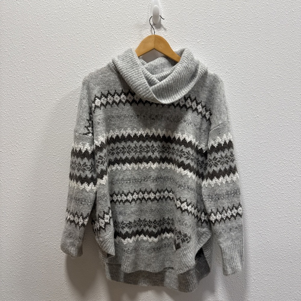 Chunky Loft Sweater w/ Turtle Neck Size M Gray Winter pattern women's